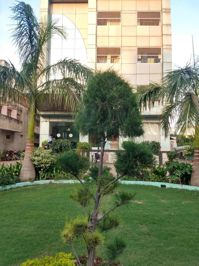 Varanasi Palace Exterior foto